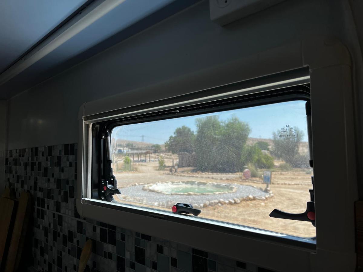 צימראוון בחוות זית המדבר Sde Boker Exterior foto